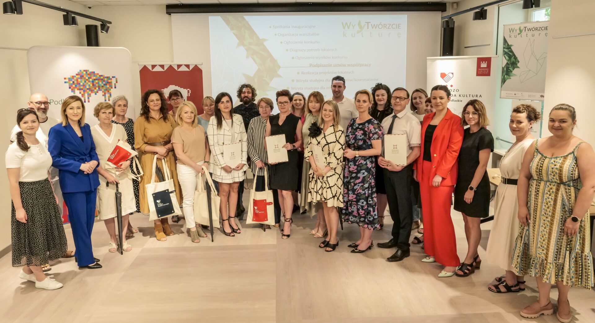 Umowy na realizację projektów lokalnych w ramach Bardzo Młodej Kultury podpisane!